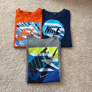 Nike Tshirts youth XL 14/16